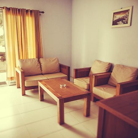 Turtle Beach Hotel Ujunggenteng Εξωτερικό φωτογραφία