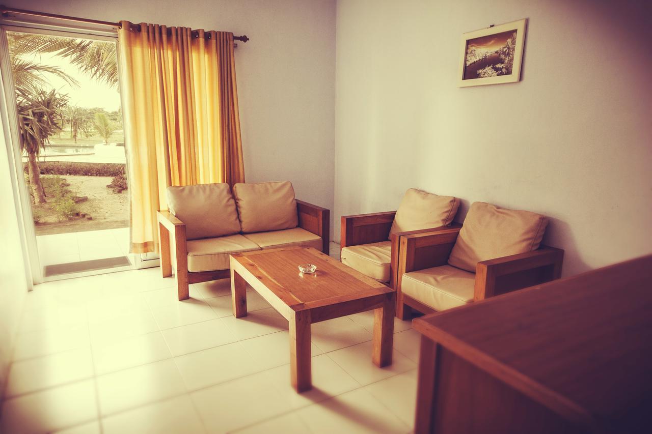 Turtle Beach Hotel Ujunggenteng Εξωτερικό φωτογραφία
